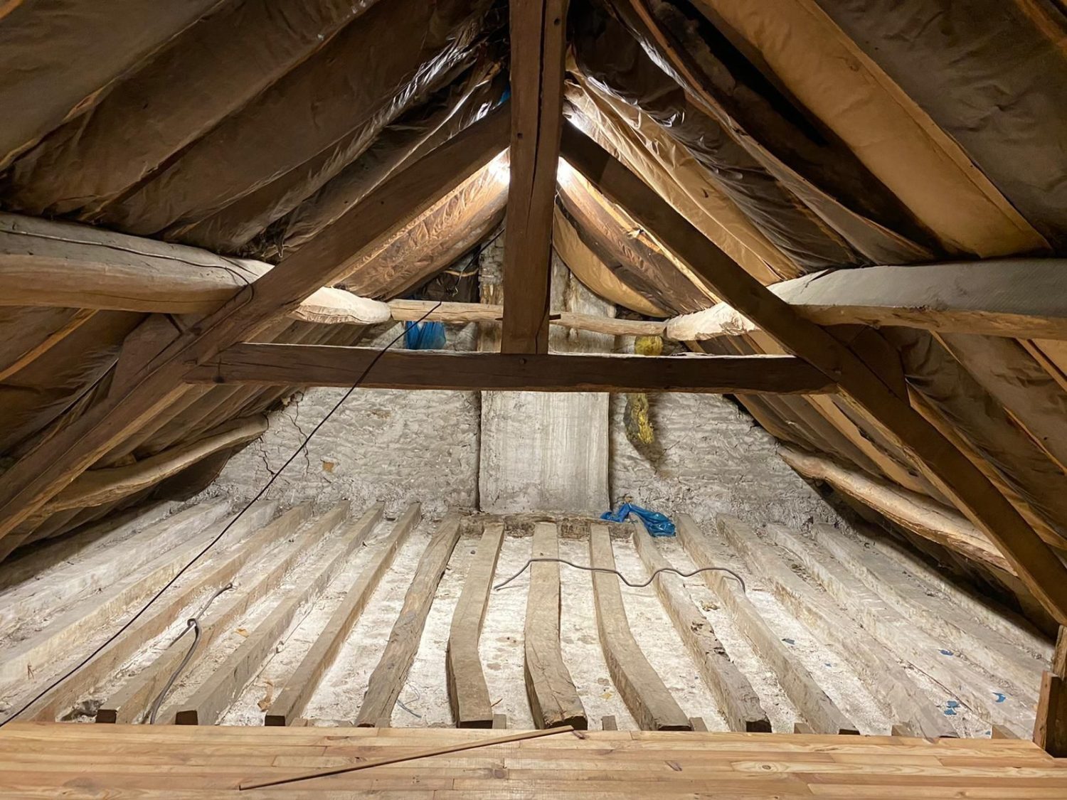Combles avant rénovation